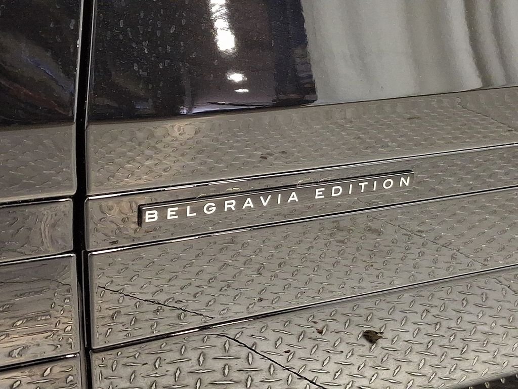 New 2026 Santorini Black Land Rover Belgravia Edition image 24