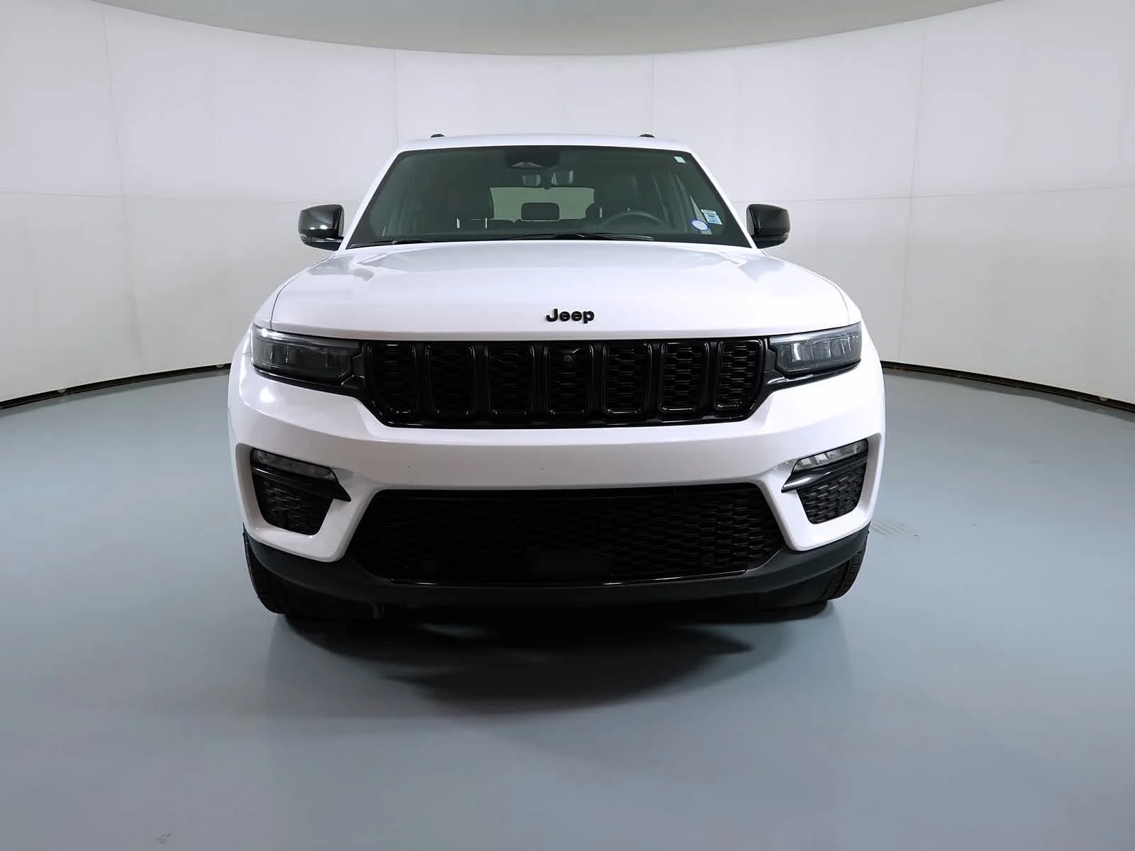 Used 2024 Bright White Clearcoat Jeep Limited image 7