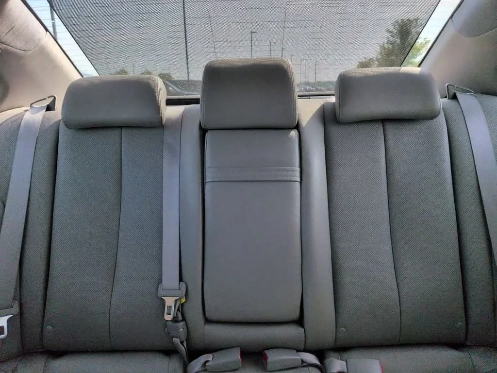 Used 2009 Gray Kia EX image 28