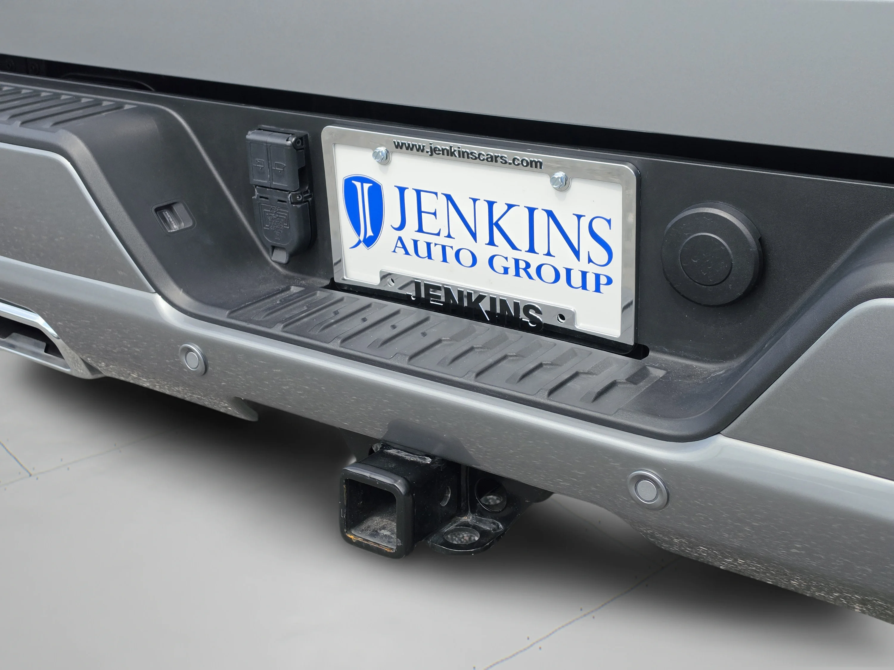 Used 2024 Sterling Metallic GMC Denali image 43