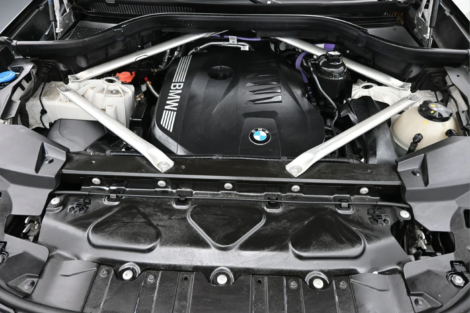 Used 2026 White BMW xDrive40i image 11