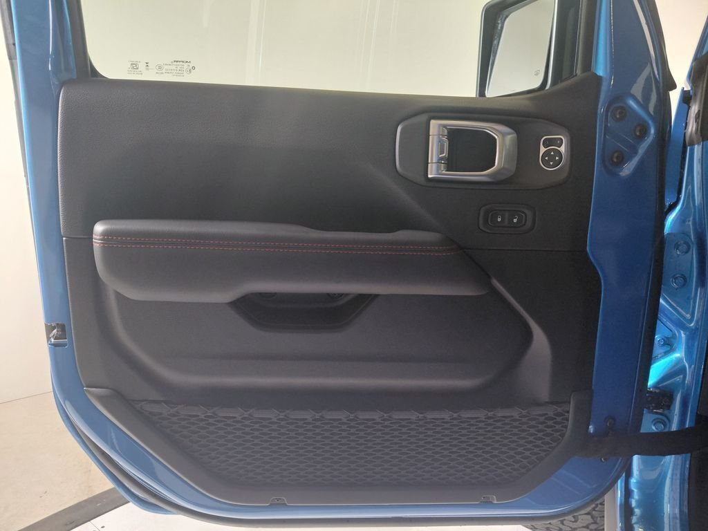 New 2026 Hydro Blue Pearlcoat Jeep Rubicon X image 10