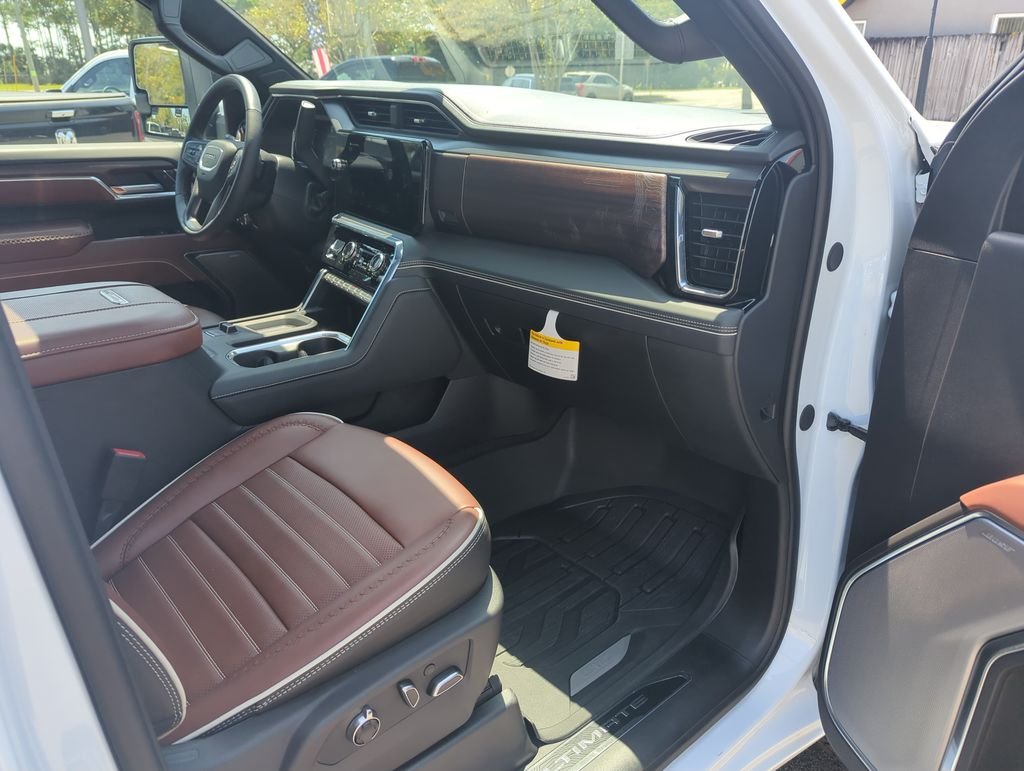 Used 2026 White GMC Denali Ultimate image 36