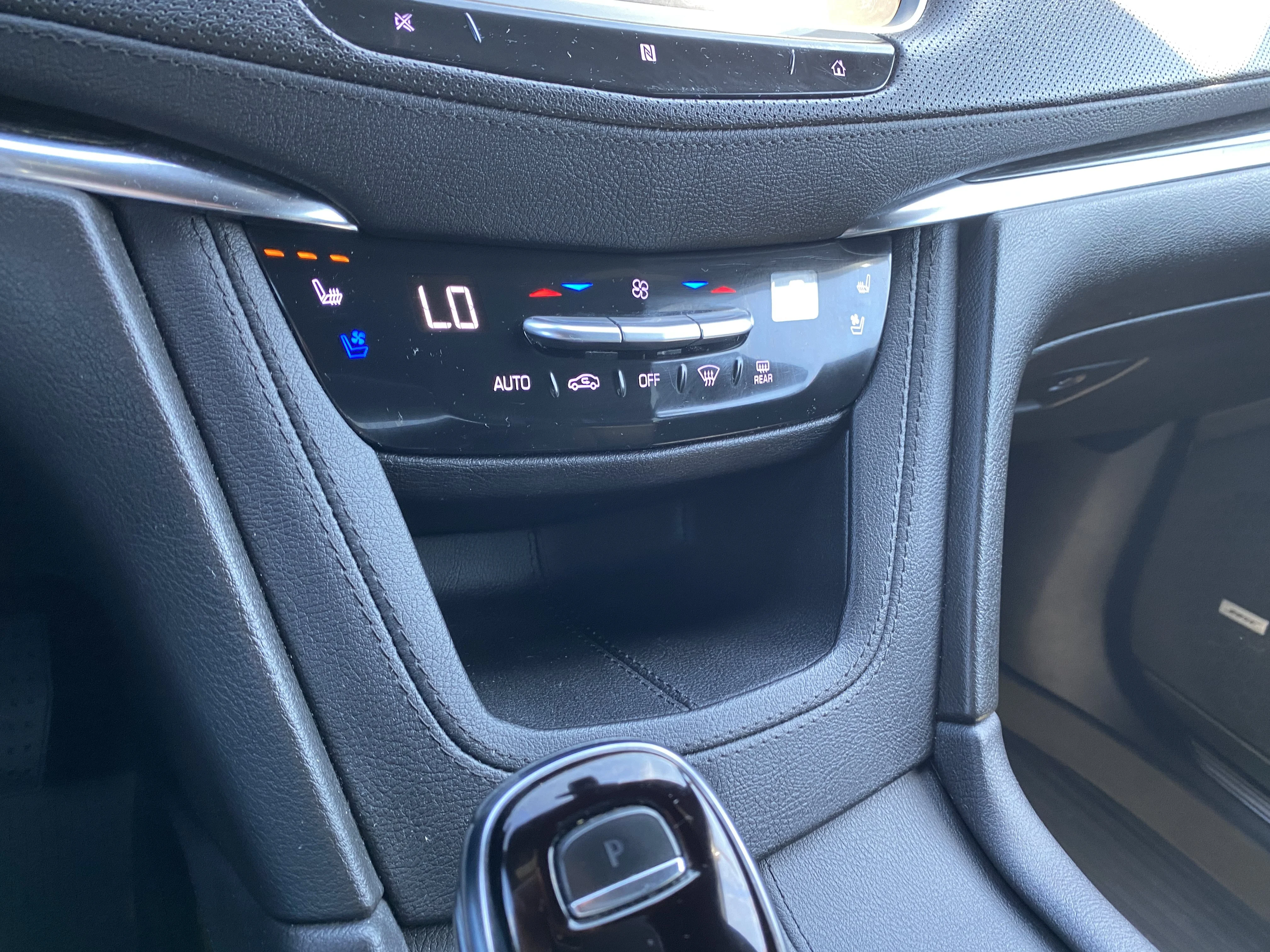 Used 2021 Red Cadillac AWD Premium Luxury * PANORAMIC SUNROOF * RADAR CRUISE * REMOTE STARTER * image 17