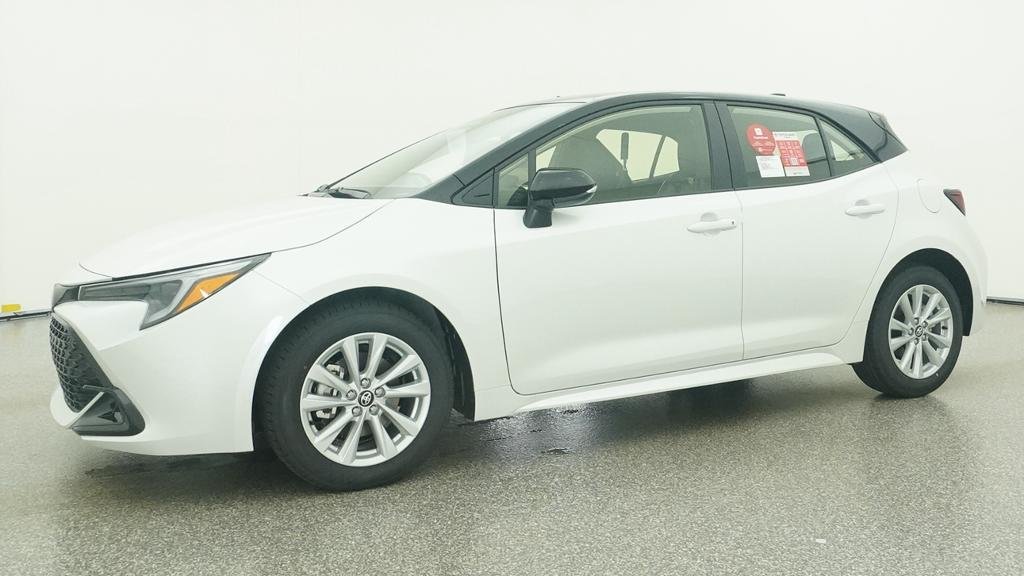 New 2027 Wind Chill Pearl with Black roof Toyota SE image 4