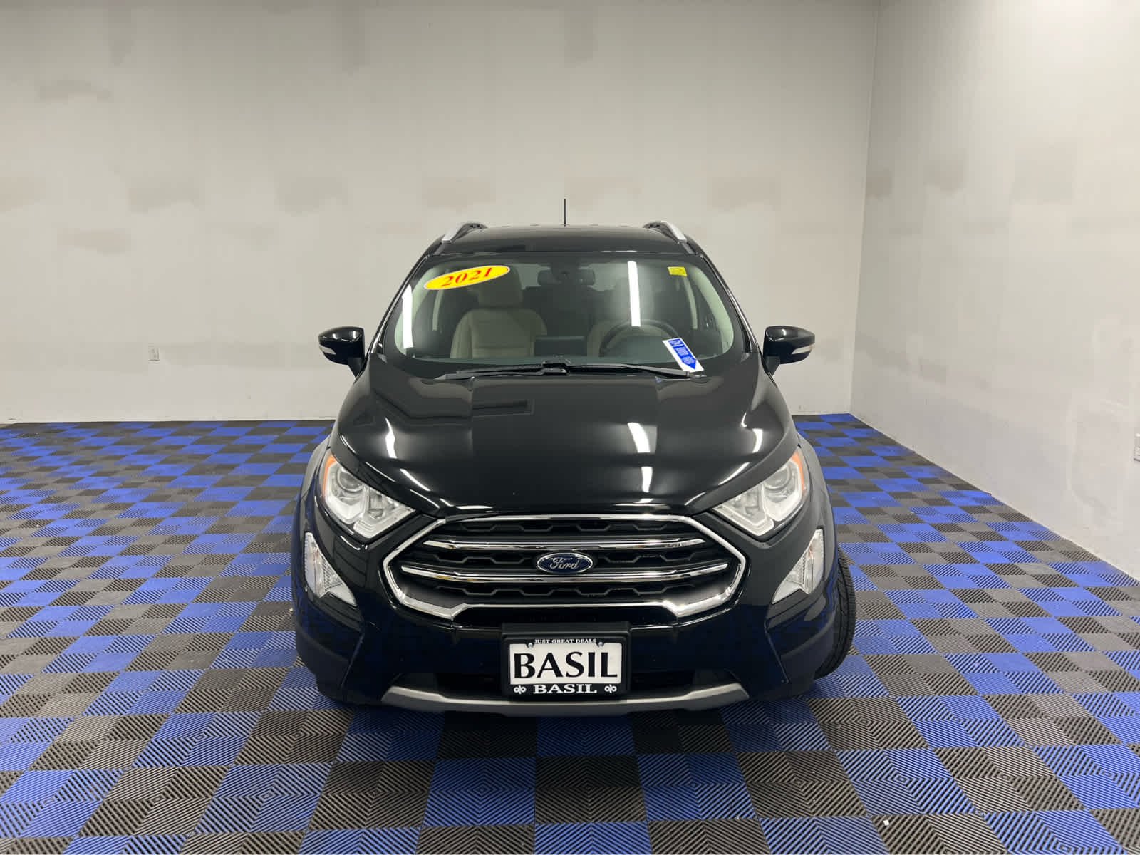 Used 2021 Shadow Black Ford Titanium image 9