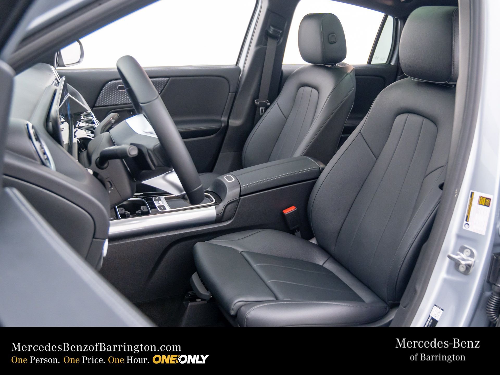 New 2026 Cirrus Silver Metallic Mercedes-Benz GLA 250 image 17