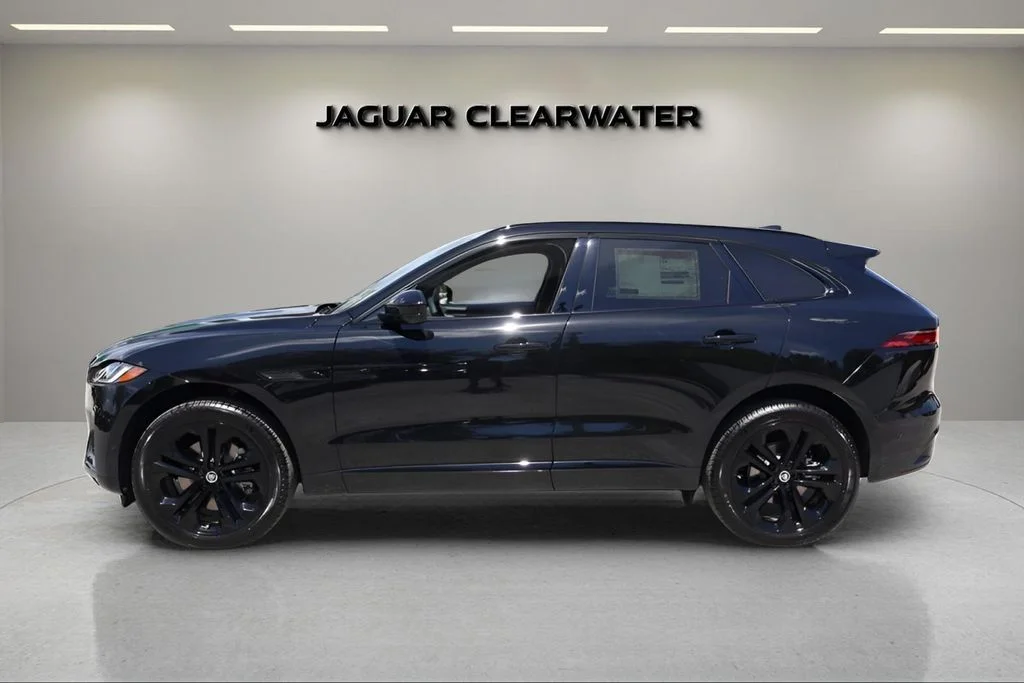 2026 Jaguar F-Pace R-Dynamic S - Photo 2