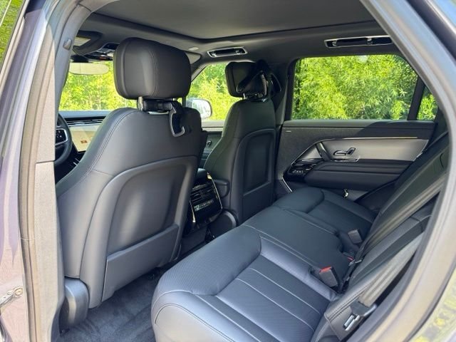 New 2026 Varesine Blue Land Rover SE image 12