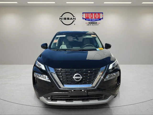 Used 2023 Super Black Nissan SV image 6