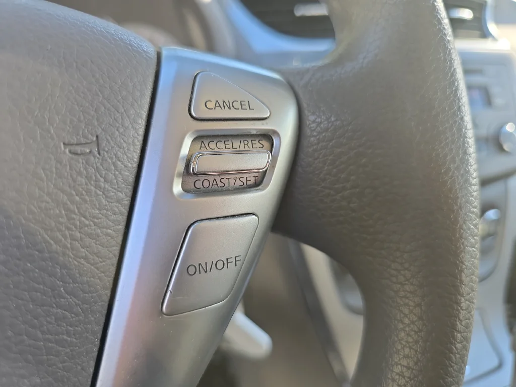 Used 2014 Gray Nissan SV image 23