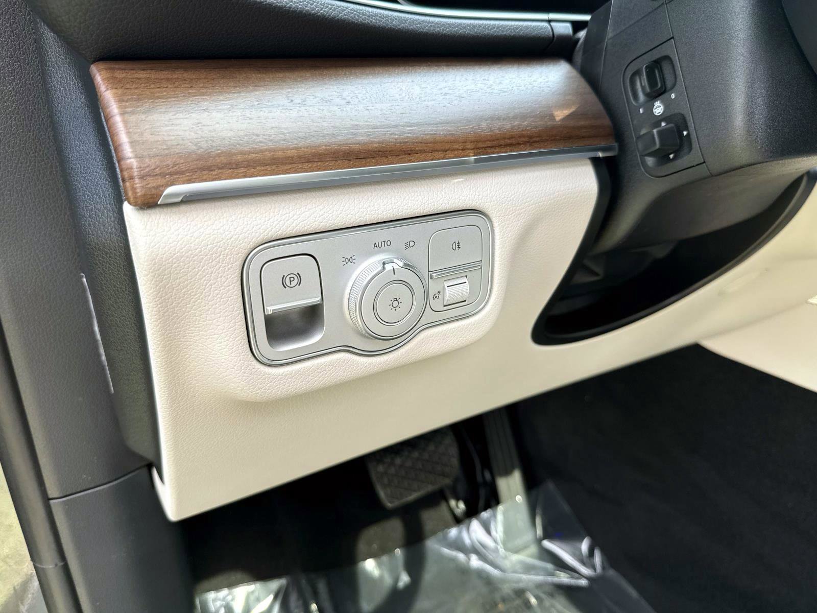 New 2026 Gray Metallic Mercedes-Benz 350 SUV image 21
