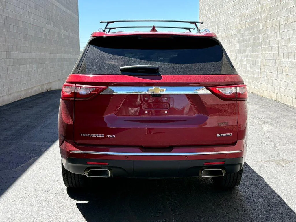 Used 2018 Cajun Red Tintcoat Chevrolet PREMIER image 9