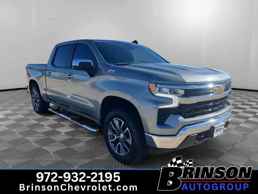 Used 2023 Sterling Gray Metallic Chevrolet LT image 3