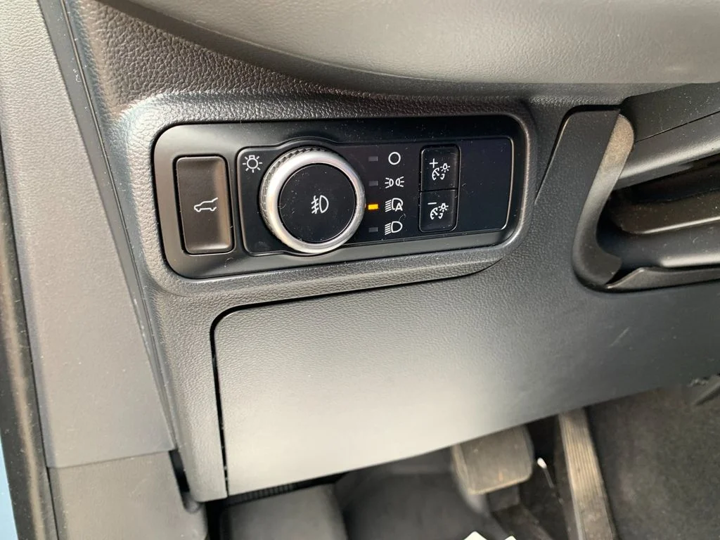 Used 2025 Blue Ford Active image 33