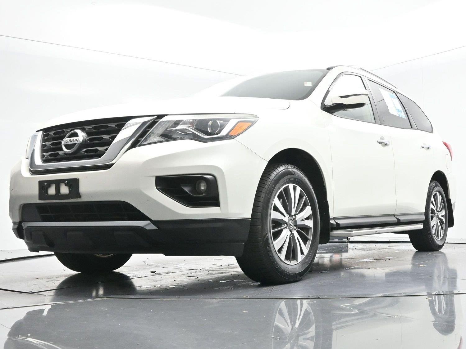 Used 2017 Pearl White Nissan SV image 48