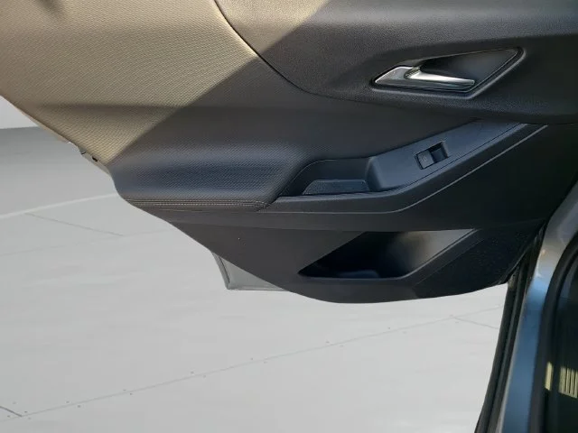 New 2027 Sterling Gray Metallic Chevrolet LT image 17