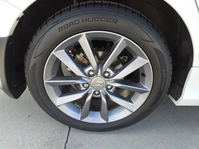 Used 2019  Honda EX-L image 13