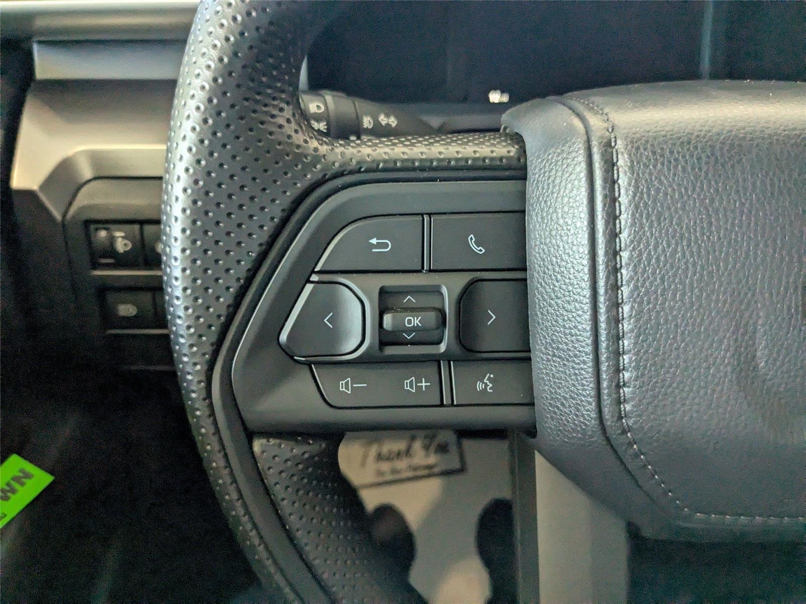 2025 Toyota Tacoma SR5 - Photo 13