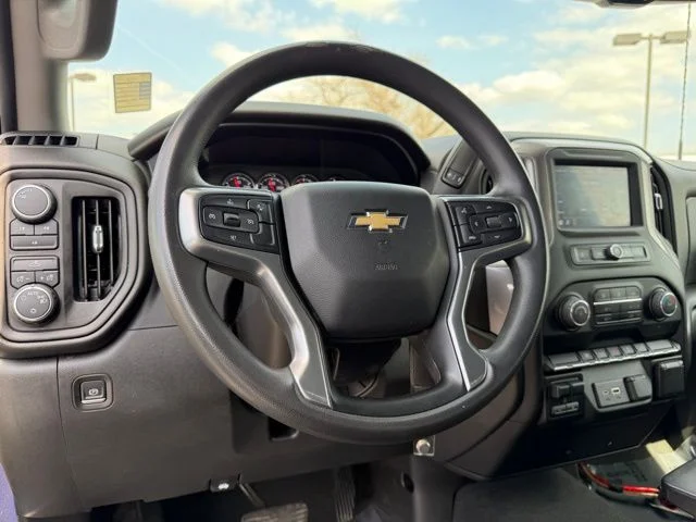 Used 2022 Blue Chevrolet Custom image 19