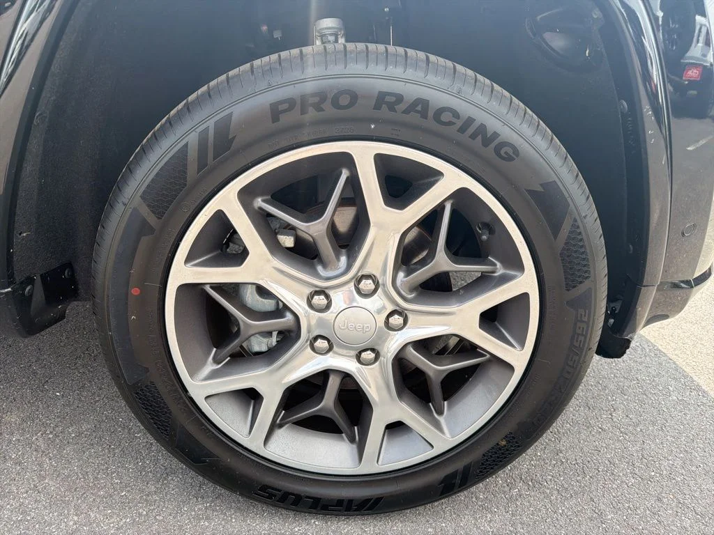 Used 2020 Black Jeep Overland image 14
