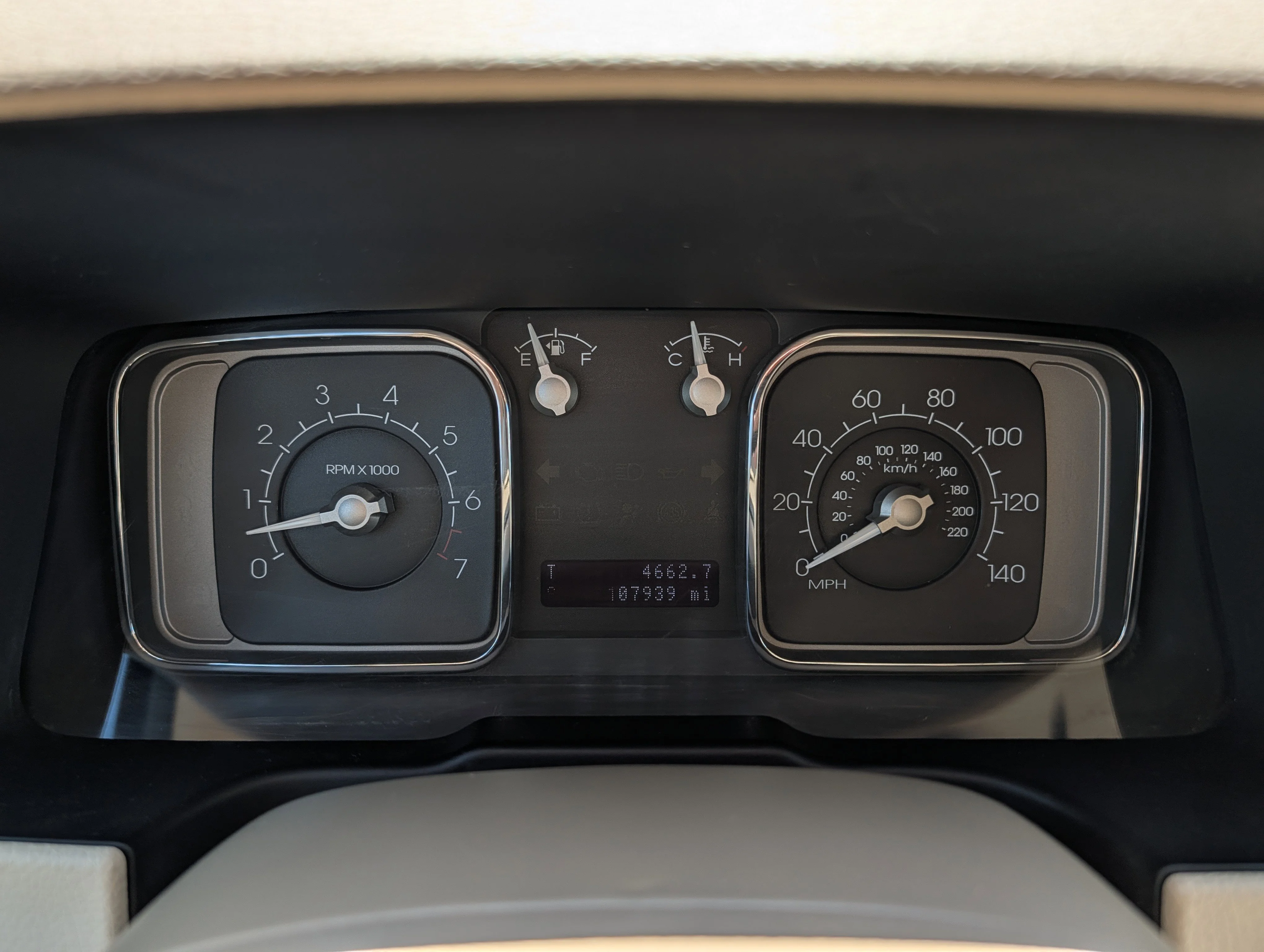 Used 2007 Pewter Metallic Lincoln  image 22