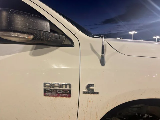 Used 2012 Bright White Clearcoat Ram SLT image 12