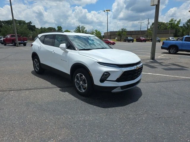 2024 Chevrolet Blazer 2.0T 2LT FWD's photo