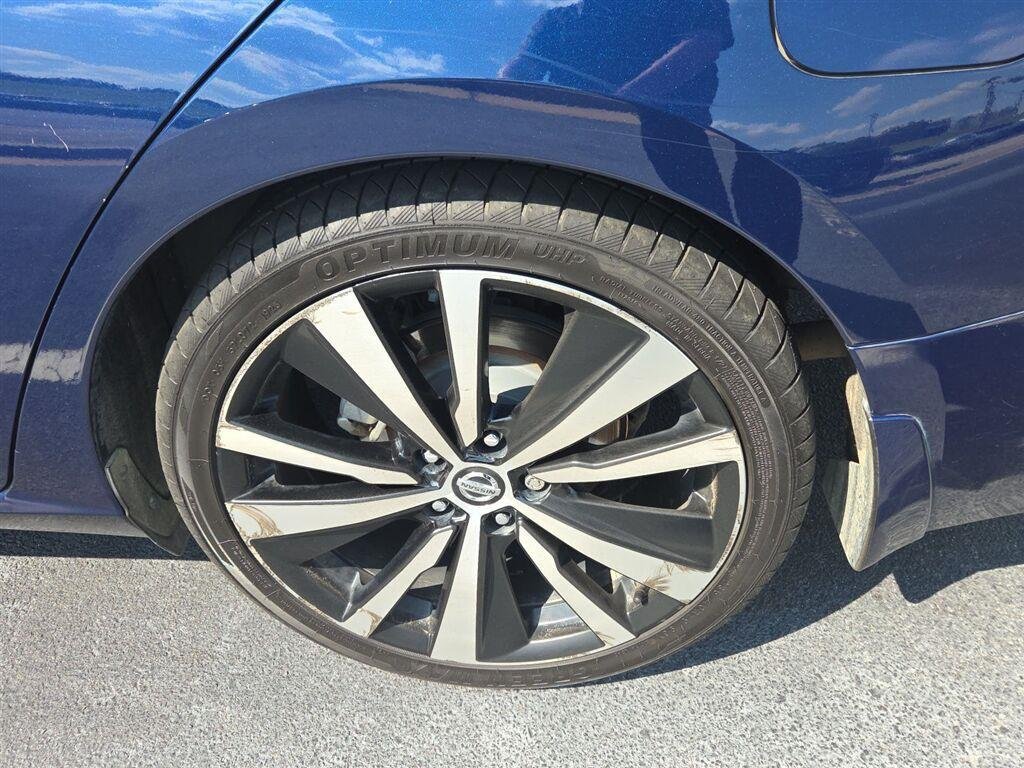 Used 2021 Deep Blue Pearl Nissan 2.5 SR image 15