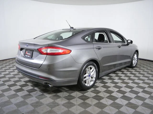 Used 2013 Gray Ford SE image 7