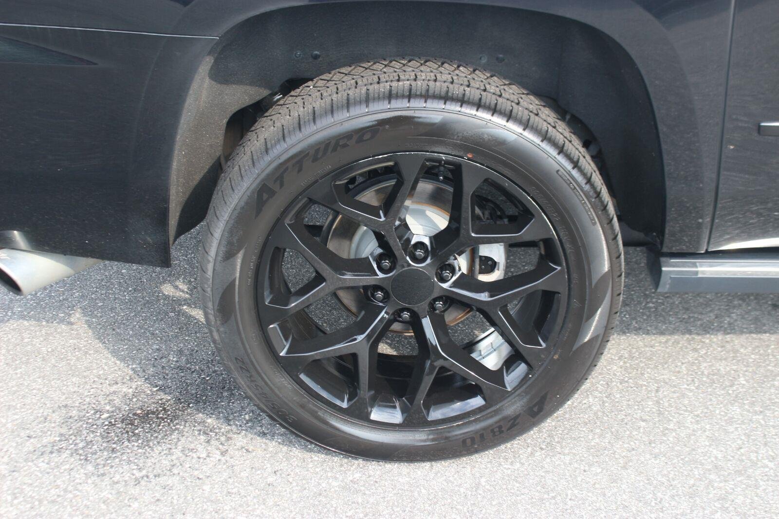Used 2020 BLACK Chevrolet Premier image 40