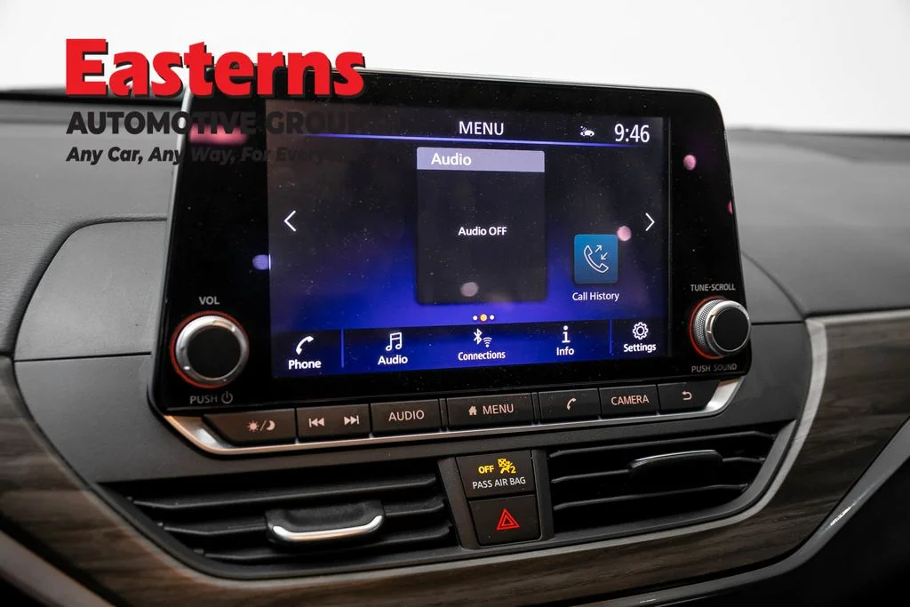 Used 2025 Gray Nissan 2.5 SV image 19