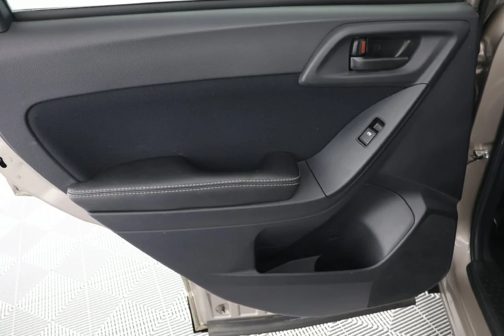Used 2016 Burnished Bronze Metallic Subaru 2.5i Premium image 25