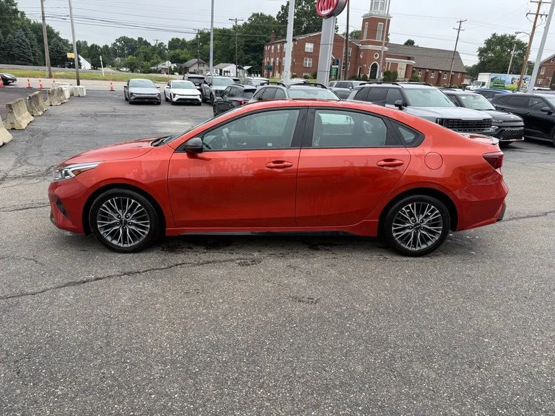 Used 2023 Red Kia GT-Line image 5