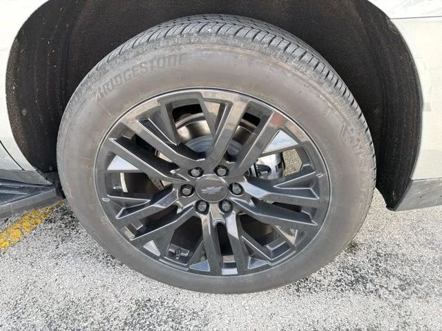 Used 2025 Sterling Gray Metallic Chevrolet RST image 9