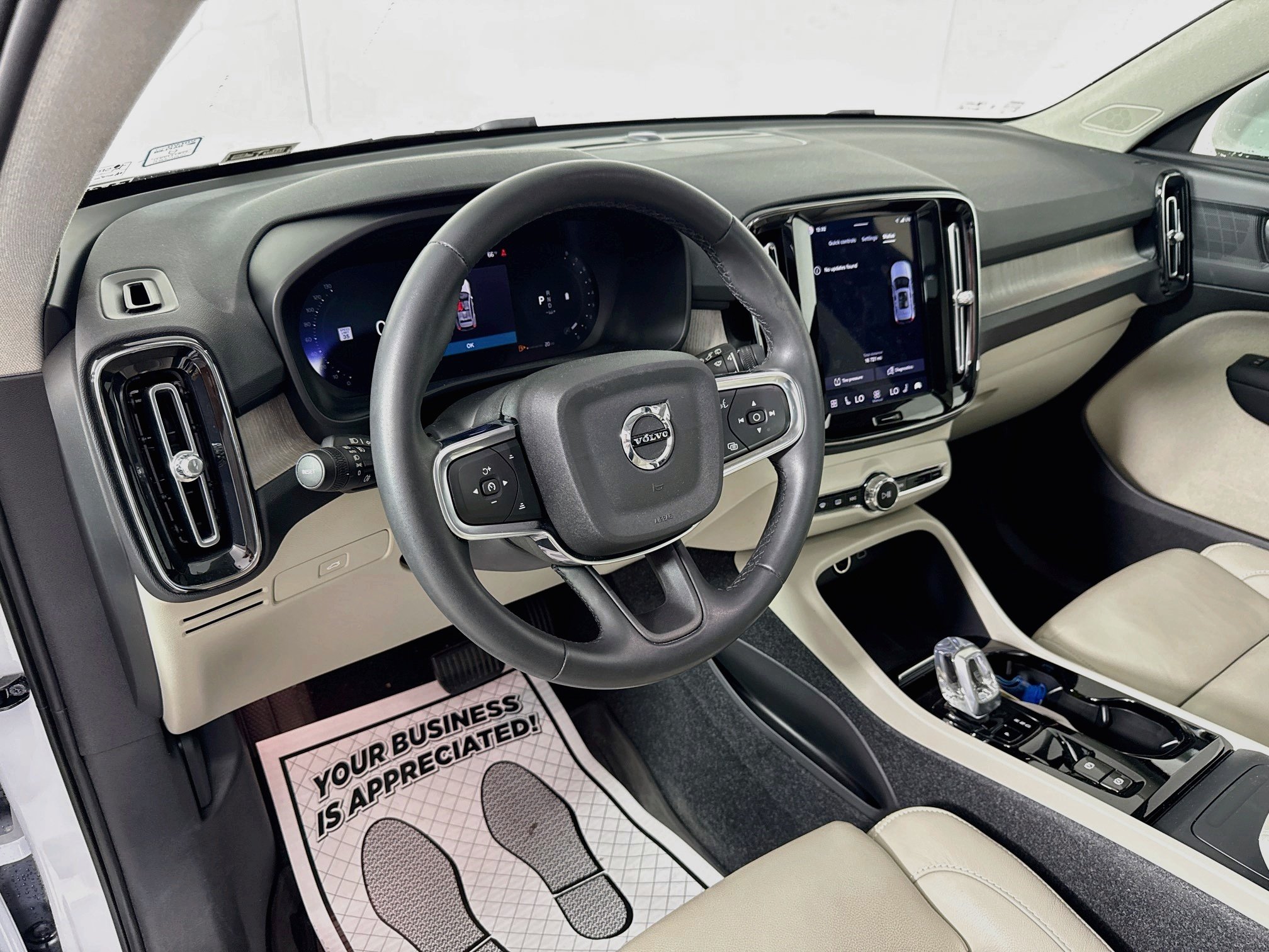 Used 2023 Crystal White Metallic Volvo Plus Bright Theme image 9