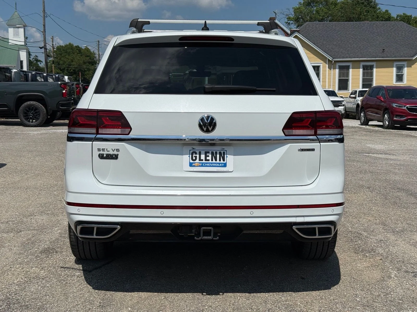 Used 2023 White Volkswagen 3.6L V6 SEL Premium R-Line image 29