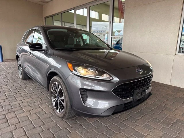 Used 2022 Gray Metallic Ford SE image 6