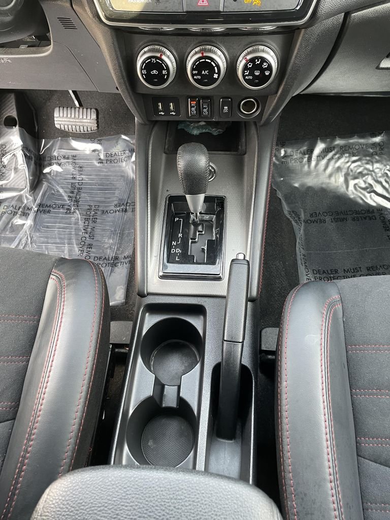 Used 2024  Mitsubishi 2.0 ES image 20
