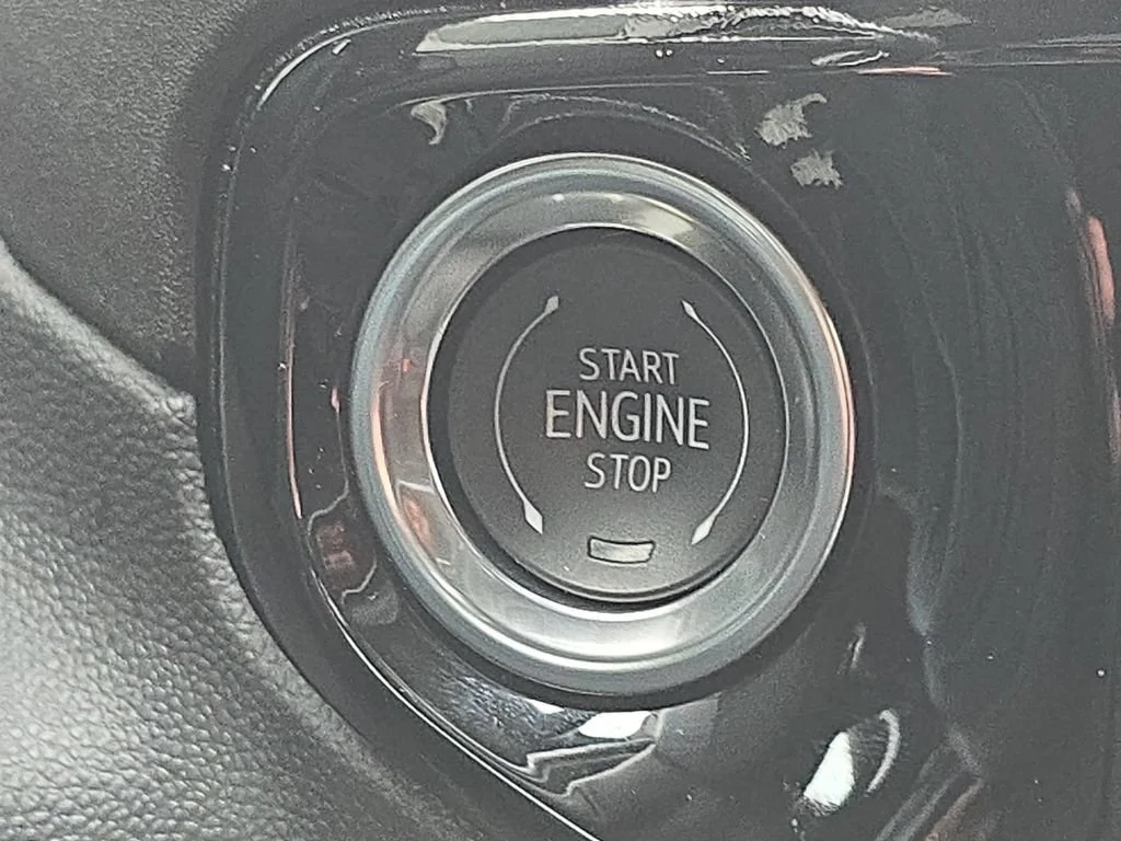2025 Chevrolet Silverado 1500 LT - Photo 17