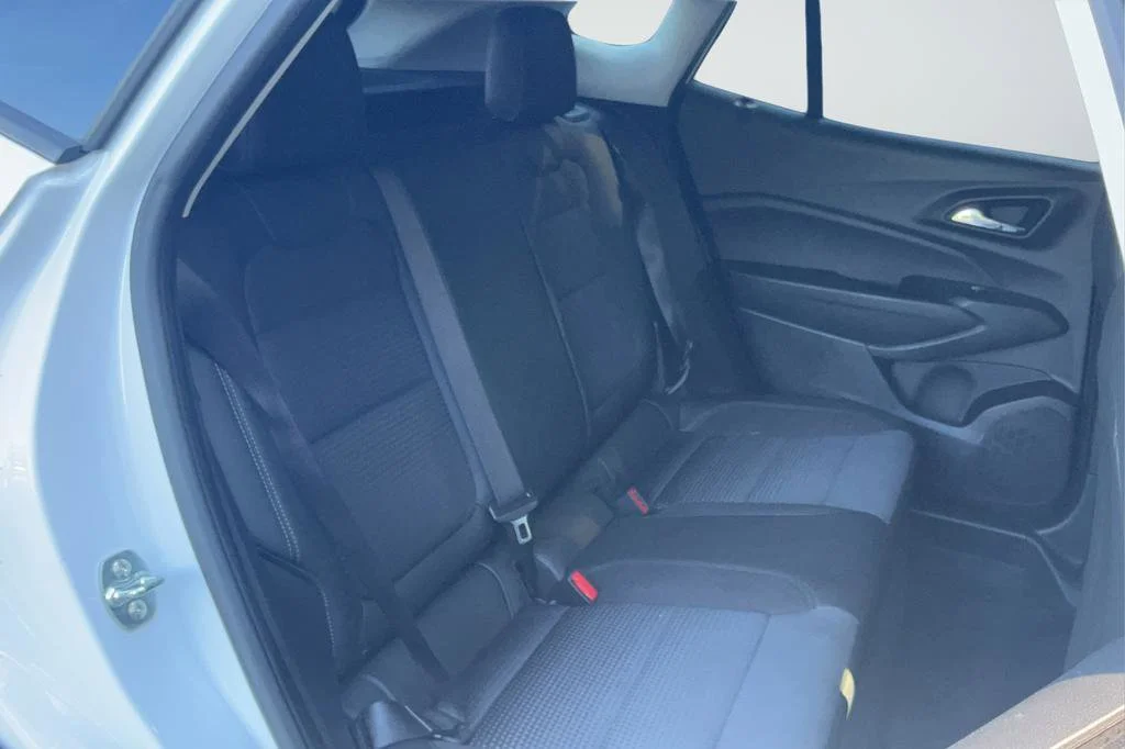2025 Chevrolet Trax LT - Photo 21