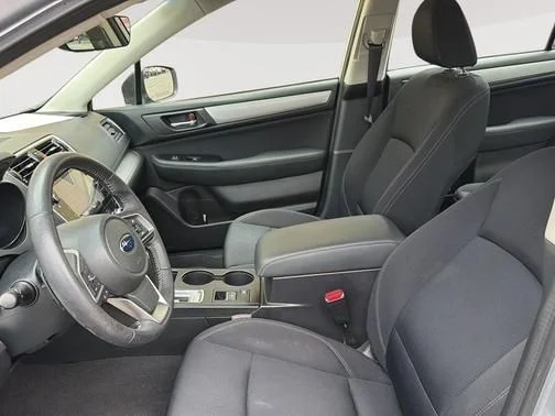 Used 2019 Silver Subaru 2.5i image 9