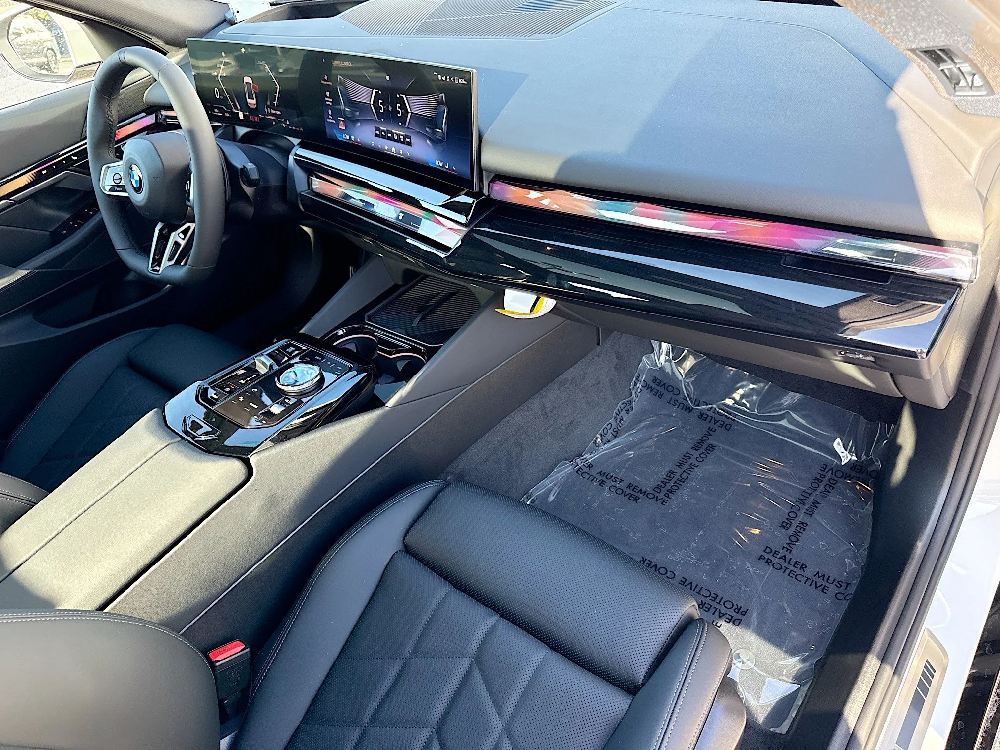 New 2027 Alpine White BMW 530i xDrive image 14