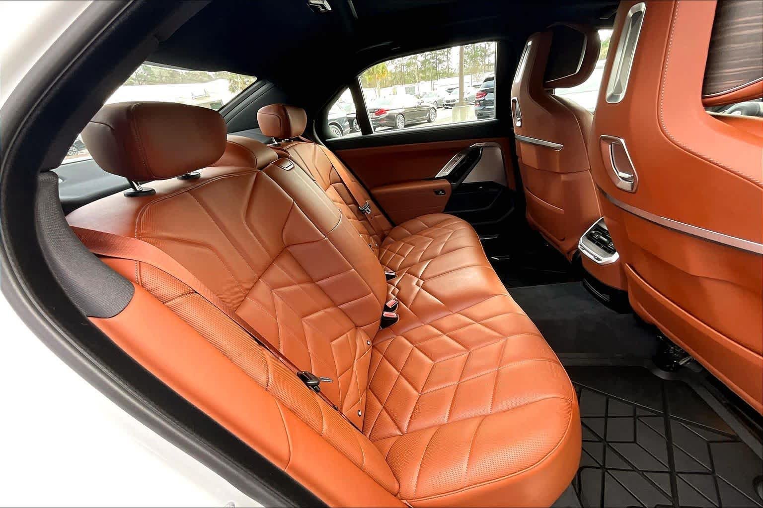 Used 2026 Mineral White Metallic BMW 740i image 20