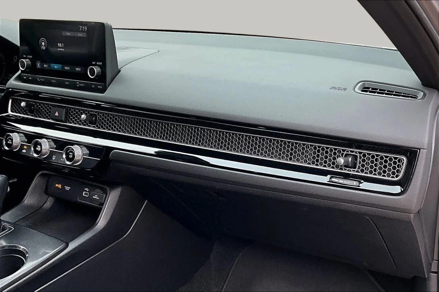2023 Honda Civic Sport - Photo 17