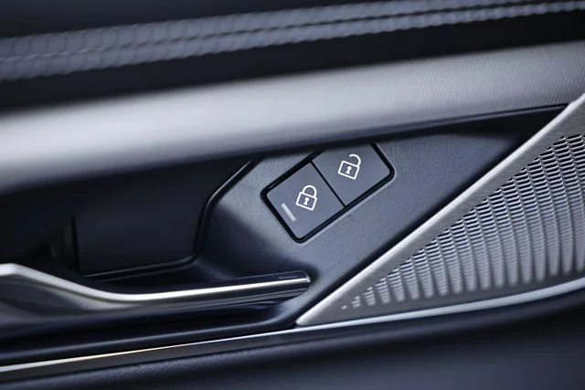 New 2024 Gray Jaguar R-Dynamic SE image 20