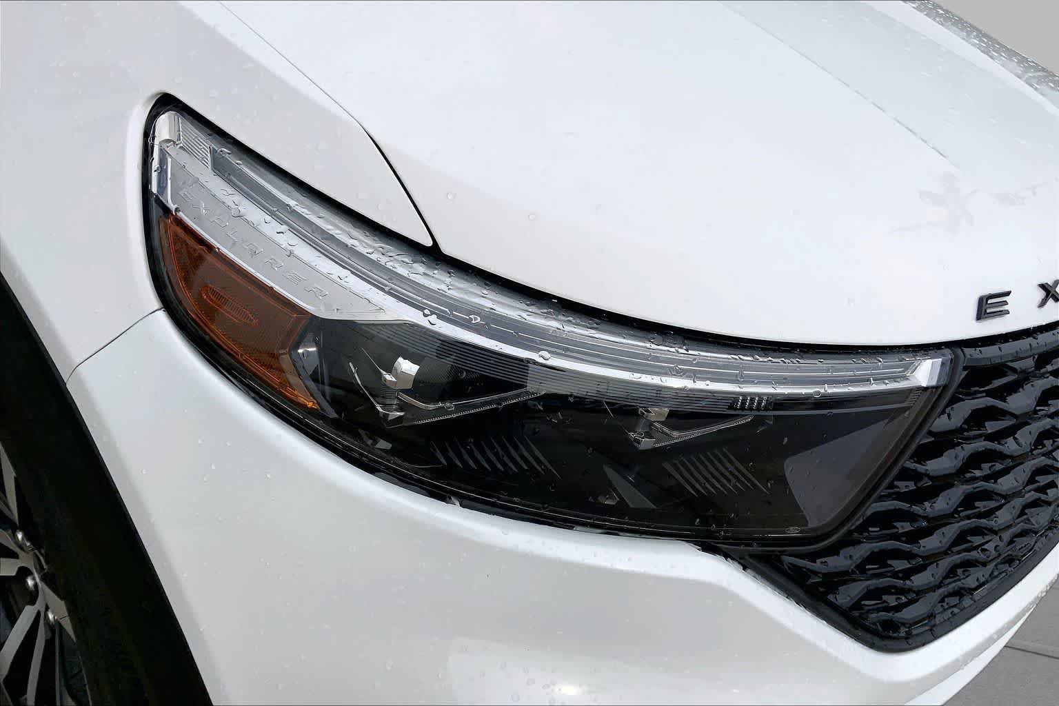 Used 2020 Star White Metallic Tri-Coat Ford ST image 26
