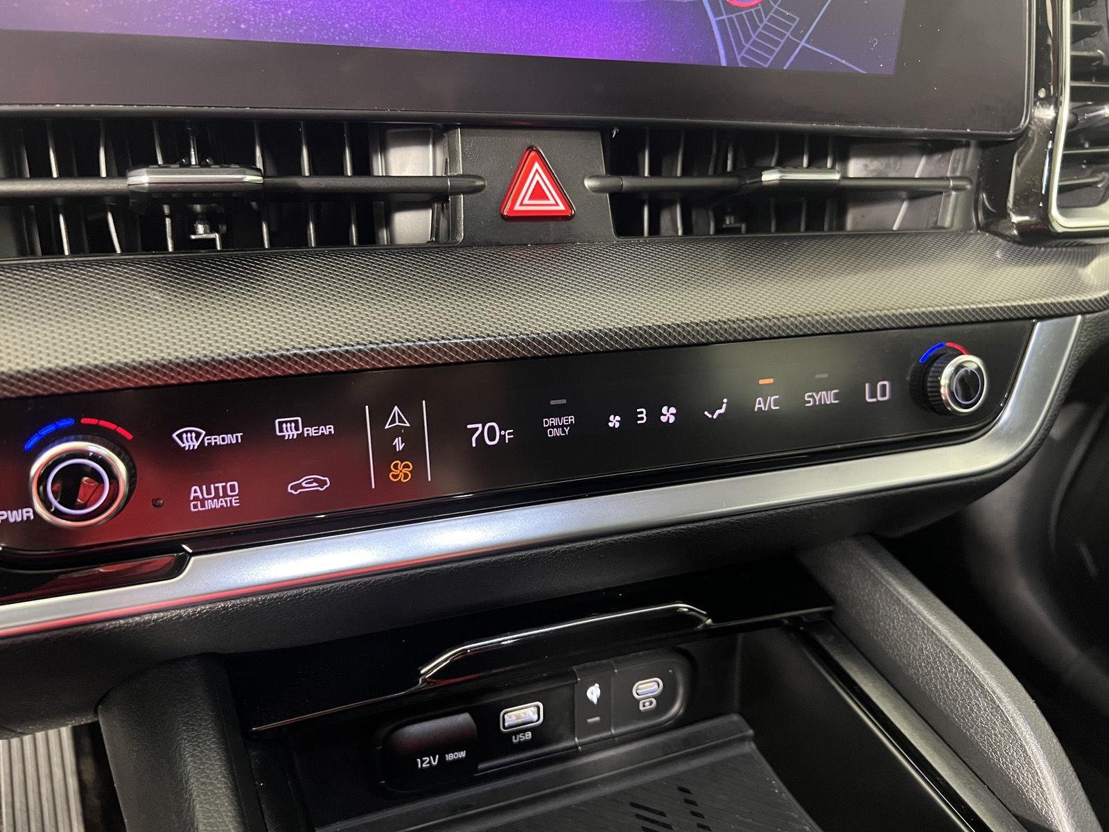 Used 2024 Snow White Pearl Kia SX-Prestige image 26