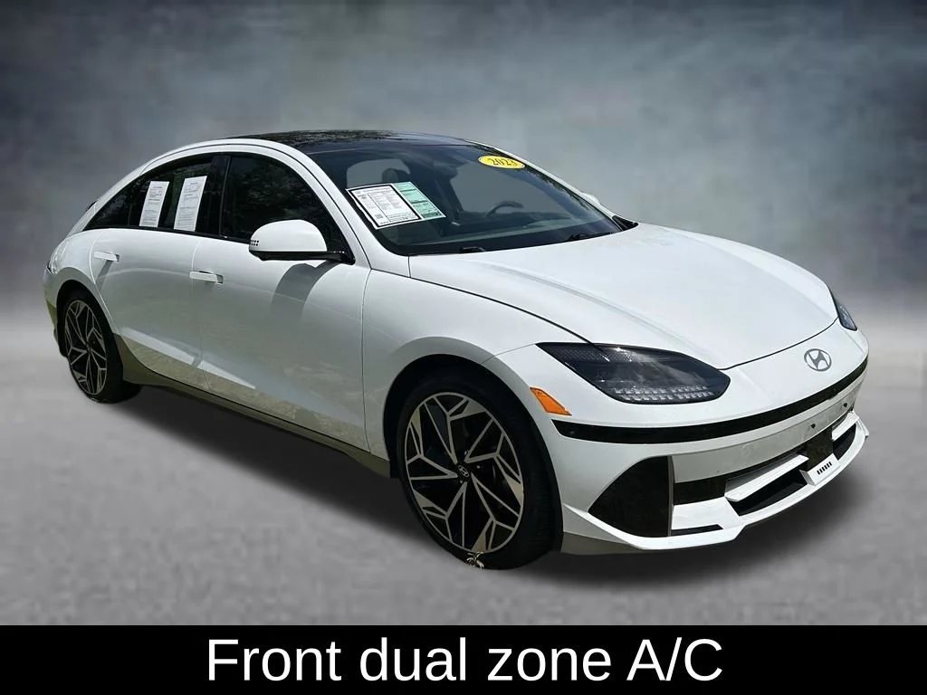 Used 2023 White Hyundai Limited image 3