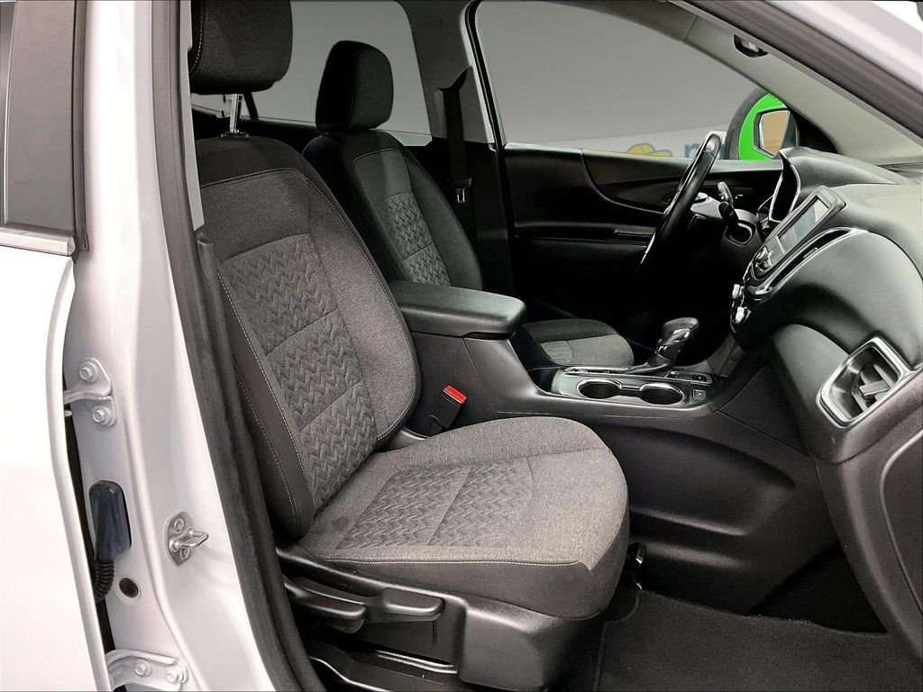 Used 2024 Summit White Chevrolet LT image 11